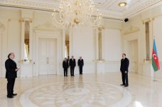 Президент Азербайджана принял верительные грамоты посла Франции