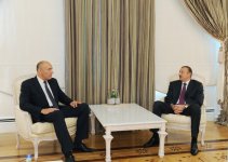 Президент Азербайджана принял посла Литвы в связи с завершением дипломатической деятельности