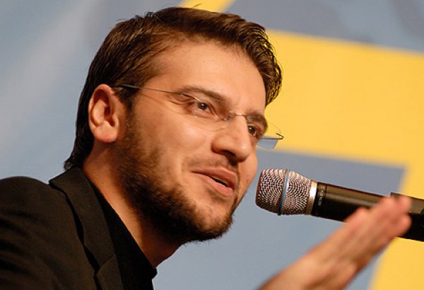 Baku Shopping Festival important for Azerbaijan economy: Sami Yusuf