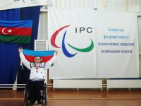 Впервые азербайджанец-инвалид совершит прыжок с парашютом (фото)