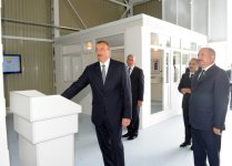 Президент Ильхам Алиев ознакомился с открытым после реконструкции предприятием по производству мяса птицы ОАО «Джалилабад Бройлер» (ФОТО)