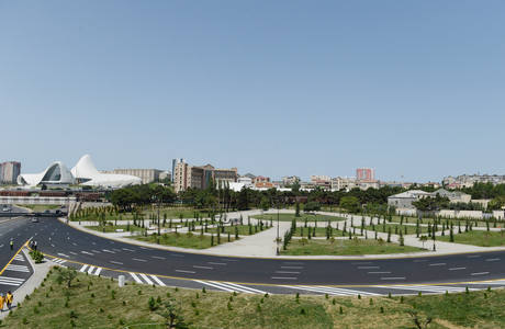 Azerbaijani President inspects new park in Baku (PHOTO)