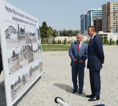 Azerbaijani President inspects new park in Baku (PHOTO)