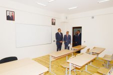 Президент Азербайджана принял участие в открытии нового корпуса школы №85 в Баку (ФОТО)