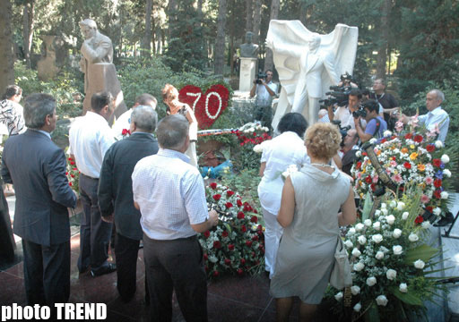В Баку отметили юбилей Муслима Магомаева (фотосессия)