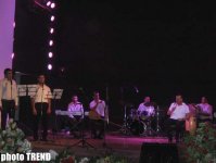 В Баку состоялся благотворительный концерт в помощь пострадавшим от землетрясения в Иране (фото)