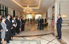 Президент Ильхам Алиев: Открытие всемирно известных отелей свидетельствует не только о туристическом, но и об общем потенциале Азербайджана (ФОТО)