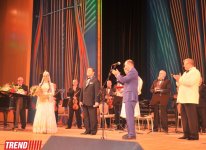 В Баку состоялся юбилейный концерт Иосифа Кобзона: "В Азербайджане я провел свой медовый месяц" (фото)