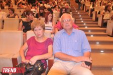 В Баку состоялся юбилейный концерт Иосифа Кобзона: "В Азербайджане я провел свой медовый месяц" (фото)