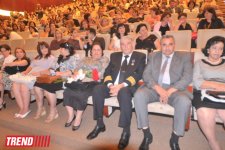 В Баку состоялся юбилейный концерт Иосифа Кобзона: "В Азербайджане я провел свой медовый месяц" (фото)