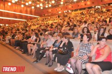 В Баку состоялся юбилейный концерт Иосифа Кобзона: "В Азербайджане я провел свой медовый месяц" (фото)