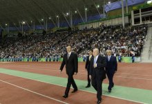 Президент Ильхам Алиев его супруга приняли участие на церемонии открытия ЧМ по футболу среди женщин до 17 лет (ФОТО)