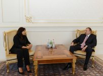 Президент Ильхам Алиев принял верительные грамоты новоназначенного посла Болгарии в Азербайджане