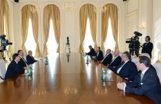 Президент Азербайджана принял участников проходящей в Баку Международной конференции «Налаживание мостов»