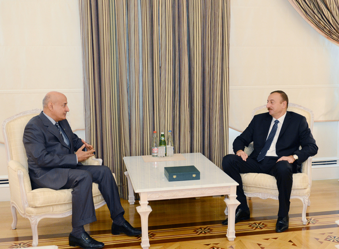 Президент Азербайджана принял гендиректора ISESCO