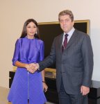 Первая леди Азербайджана встретилась с экс-президентами Болгарии (версия 2) (ФОТО)