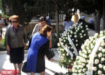 В Азербайджане почтили память выдающегося ученого Аиды Имангулиевой (ФОТО)