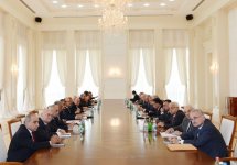 Президент Ильхам Алиев: Все экономические инициативы и экономическая стратегия в целом направлены на улучшение благосостояния азербайджанского народа (ФОТО)
