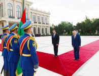 В Баку состоялась церемония официальной встречи Президента Узбекистана (ФОТО)