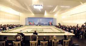Президент Ильхам Алиев: Сегодня  все страны-члены ОЭС играют важную роль в своих регионах (ФОТО)