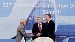 Президент Ильхам Алиев: Сегодня  все страны-члены ОЭС играют важную роль в своих регионах (ФОТО)