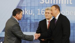 Президент Ильхам Алиев: Сегодня  все страны-члены ОЭС играют важную роль в своих регионах (ФОТО)