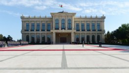 В Баку состоялась церемония официальной встречи Председателя Президиума Боснии и Герцеговины (ФОТО)