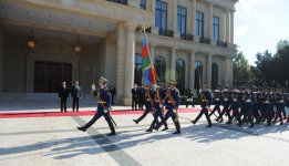 В Баку состоялась церемония официальной встречи Председателя Президиума Боснии и Герцеговины (ФОТО)