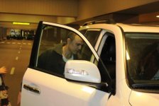 В Баку прибыл известный турецкий певец: "Моя любовь к Азербайджану не знает границ" (фотосессия)