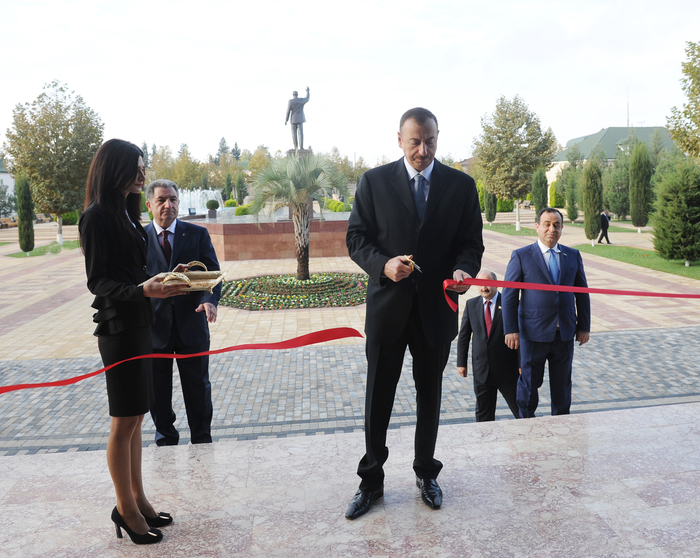 President Ilham Aliyev inaugurates Heydar Aliyev Center in Beylagan (PHOTO)