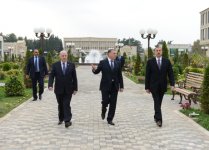 Ильхам Алиев находится с визитом в Саатлинском районе (ФОТО)