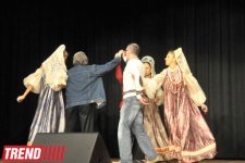 В Баку представлен концерт ансамбля "Русские диковинки", или  Boney M по-русски (фотосессия)