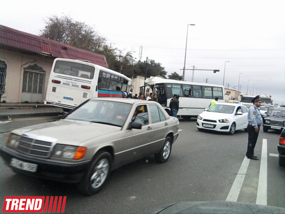 В Сабунчинском районе Баку столкнулись два автобуса, есть пострадавшие (версия 2) (ФОТО) (ВИДЕО)