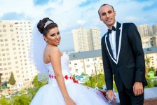 В Баку состоялась свадьба популярного радиоведущего и его коллеги (фото)