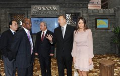 Президент Азербайджана и его супруга принимают участие в открытии выставки Bakutel-2012 (ФОТО)