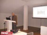 Работы польских архитекторов в Баку: презентация первых брошюр-путеводителей (фото)