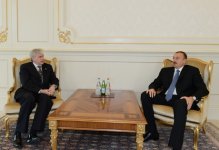 Президент Азербайджана принял верительные грамоты послов ряда стран (версия 8) (ФОТО)