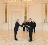 Президент Азербайджана принял верительные грамоты послов ряда стран (версия 8) (ФОТО)