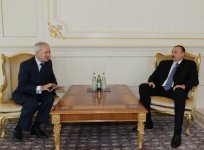 Президент Азербайджана принял верительные грамоты послов ряда стран (версия 8) (ФОТО)