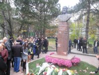 В Молдове состоялось открытие обновленного парка имени Низами Гянджеви (фото)