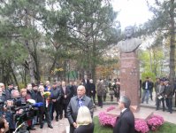 В Молдове состоялось открытие обновленного парка имени Низами Гянджеви (фото)