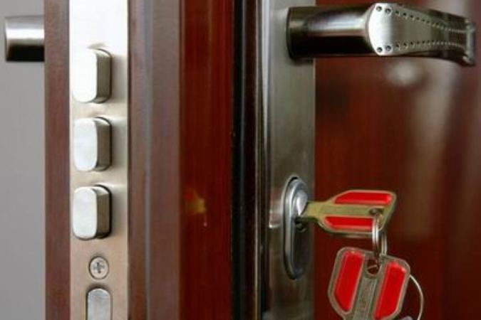 В одном из районов Баку в квартире обнаружено тело мужчины