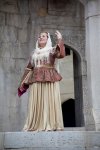 Айбениз Гашимова и Фируза Ибадова в национальной одежде в проекте "Полюбивший Тебя найдет спасение" (фотосессия)