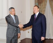 Президент Азербайджана встретился с премьер-министром Сингапура (ФОТО)