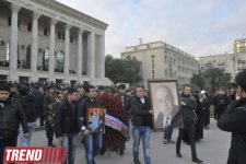 Мой отец вознесся на небеса, превратившись в звезду - дочь Яшара Нури (фото)