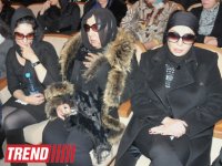 Мой отец вознесся на небеса, превратившись в звезду - дочь Яшара Нури (фото)