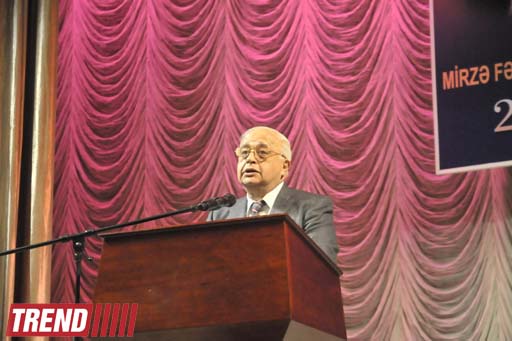 В Аздраме состоялся торжественный вечер, посвященный 200-летию Мирзы Фатали Ахундзаде (фотосессия)