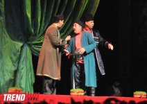 В Аздраме состоялся торжественный вечер, посвященный 200-летию Мирзы Фатали Ахундзаде (фотосессия)