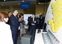 Президент Азербайджана и его супруга ознакомились с открывшимися в Баку выставками (версия 2) (ФОТО)