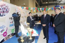 Президент Азербайджана и его супруга ознакомились с открывшимися в Баку выставками (версия 2) (ФОТО)